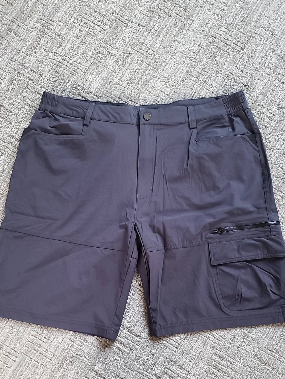 Men's Performance Cargo Shorts in Dark Charcoal